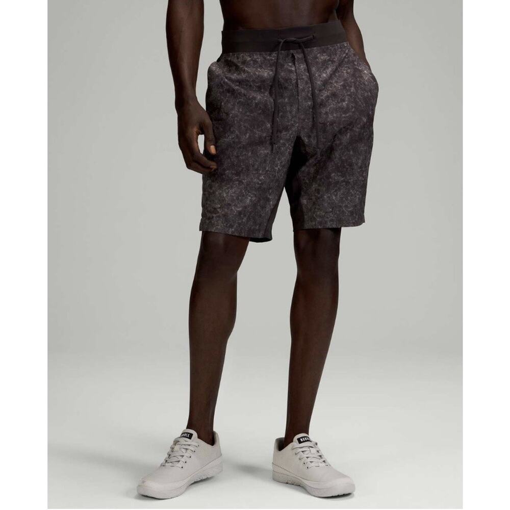 Lululemon Men's T.H.E. Linerless Short 9" Gravel Dust Black Granite Multi L